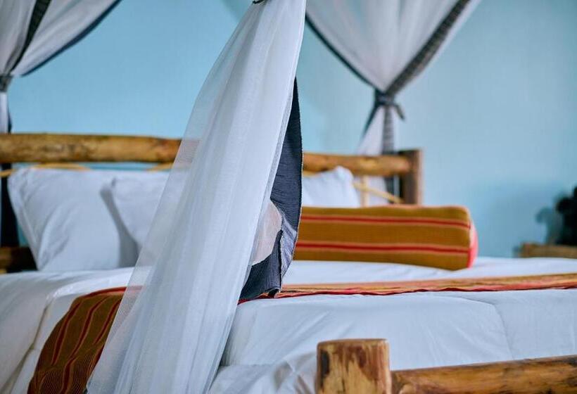 اتاق استاندارد یک نفره, Buffalo Safari Lodge