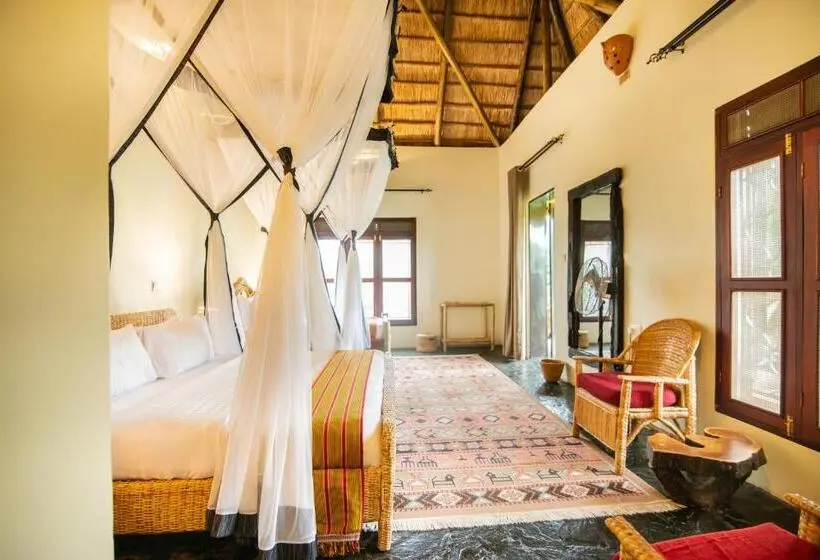 اتاق استاندارد, Buffalo Safari Lodge