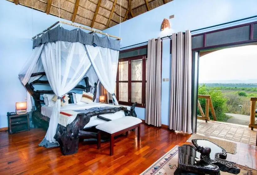 اتاق لوکس یک تخته, Buffalo Safari Lodge