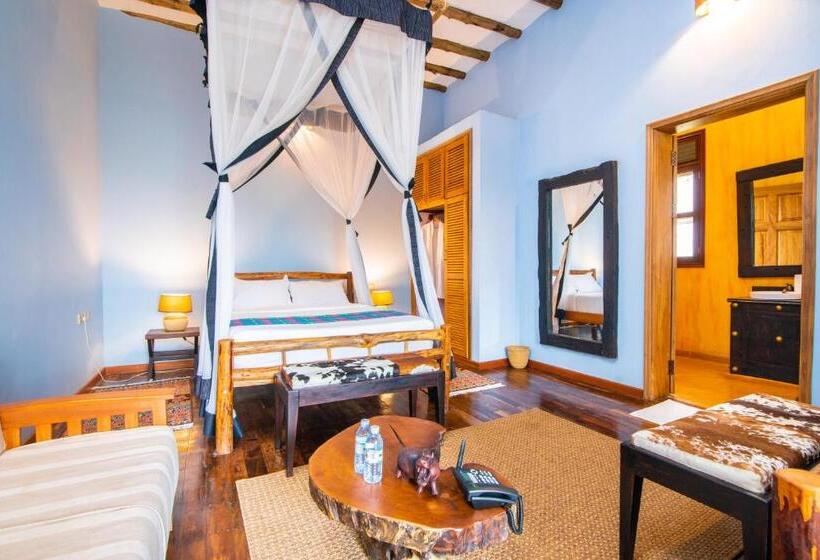 اتاق لوکس, Buffalo Safari Lodge