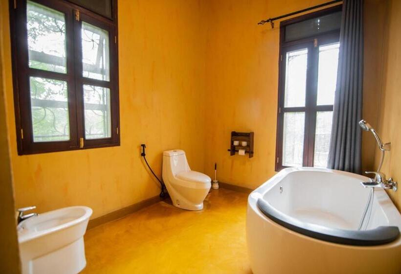 ویلای سوپریور 1 خوابه, Buffalo Safari Lodge