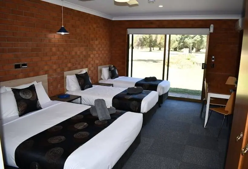 ファミリールーム, Berrigan Motel