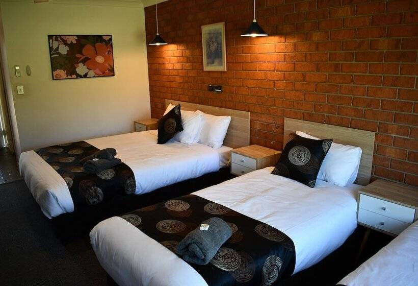 패밀리 룸, Berrigan Motel