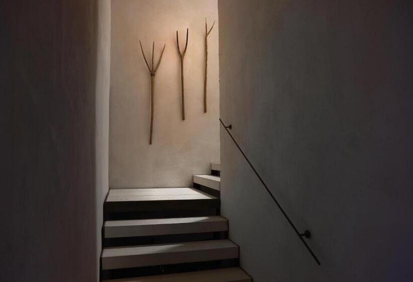 סטודיו דלוקס, Borgo Sentinella