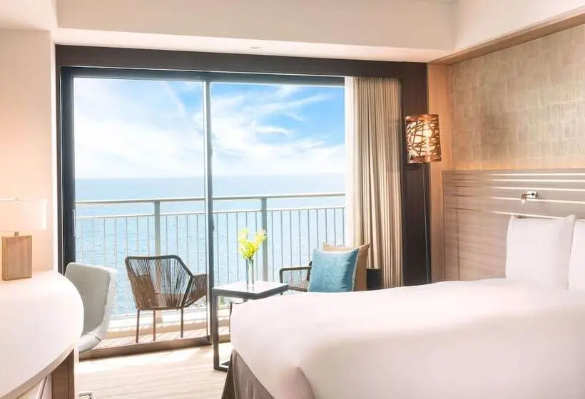 Standard-huone Parivuode Merinäkymä, Doubletree By Hilton Okinawa Chatan Resort