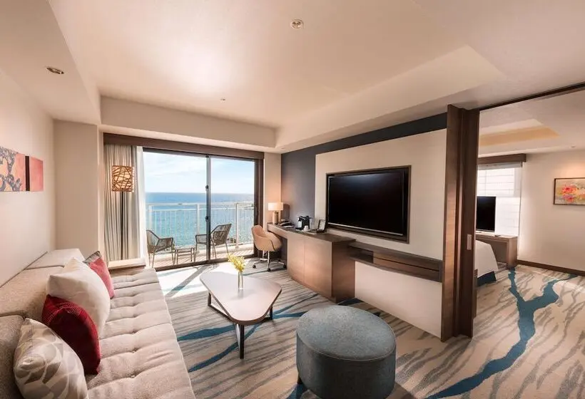 Sviitti Merinäkymä, Doubletree By Hilton Okinawa Chatan Resort