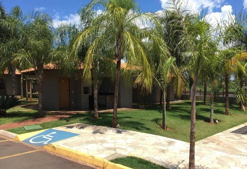 スーペリアファミリールーム, Grandes Lagos Resorts E Parque Aquático