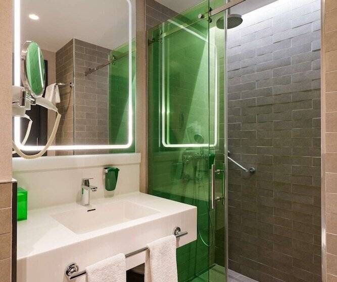 Standard Room, Park Inn By Radisson Istanbul Atasehir