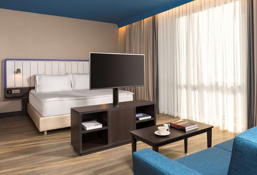 Family Room, Park Inn By Radisson Istanbul Atasehir