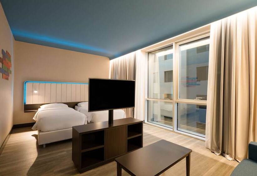 Superior Room with Terrace, Park Inn By Radisson Istanbul Atasehir