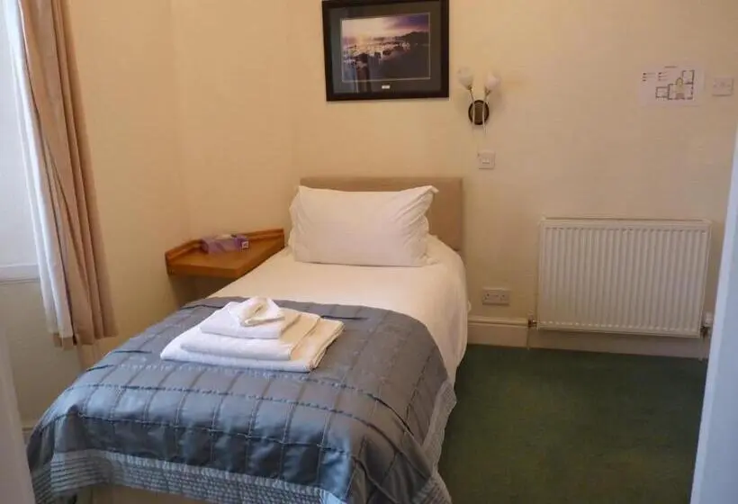 Standard Yhden Hengen Huone, Pentland Lodge House