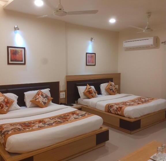 豪华家庭房间, Silver Oak