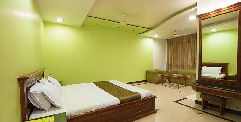 标准房带园景, Silver Oak