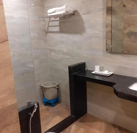 标准房带园景, Silver Oak