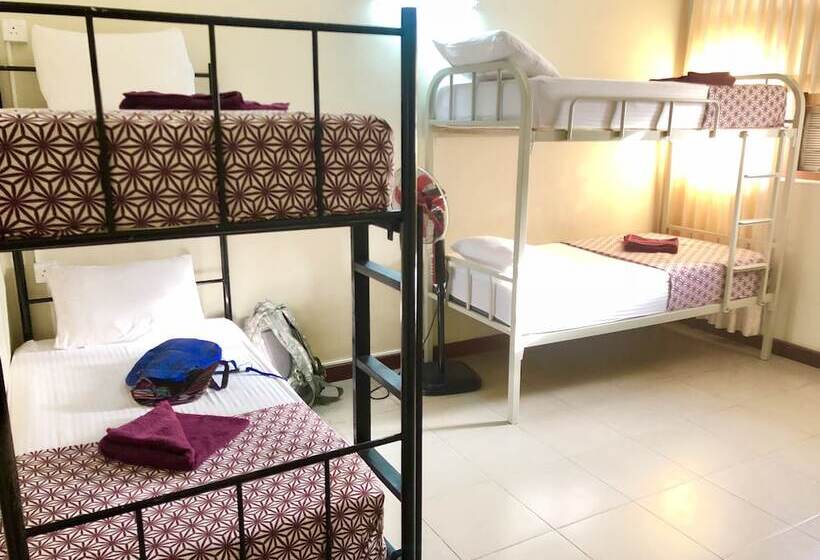 מיטה בחדר משותף, Trip  N  Chill Hostels Colombo Airport