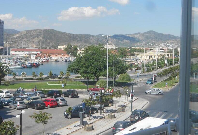 Номер Стандарт Трехместный, Admitos