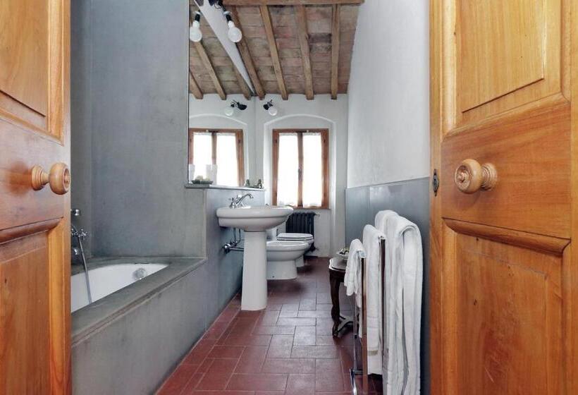 וילה עם חדר שינה אחד ובריכת שחיה, Castello Di Bibbione