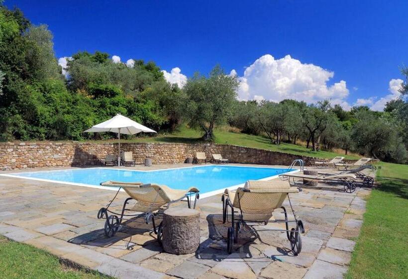 וילה עם חדר שינה אחד ובריכת שחיה, Castello Di Bibbione