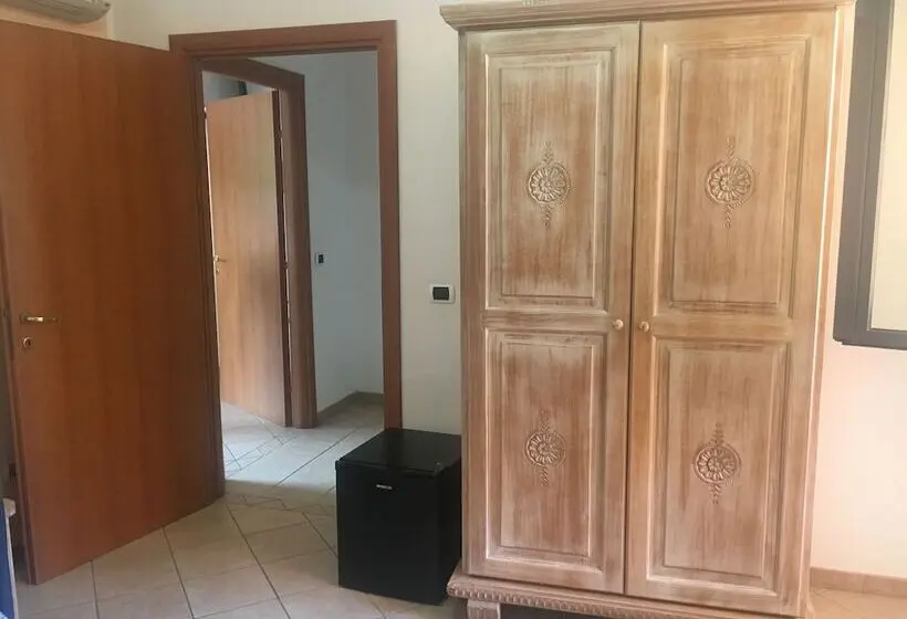 Perhehuone, Delle Isole