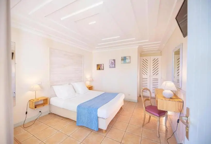 اتاق استاندارد, Le Relais Des Cimes