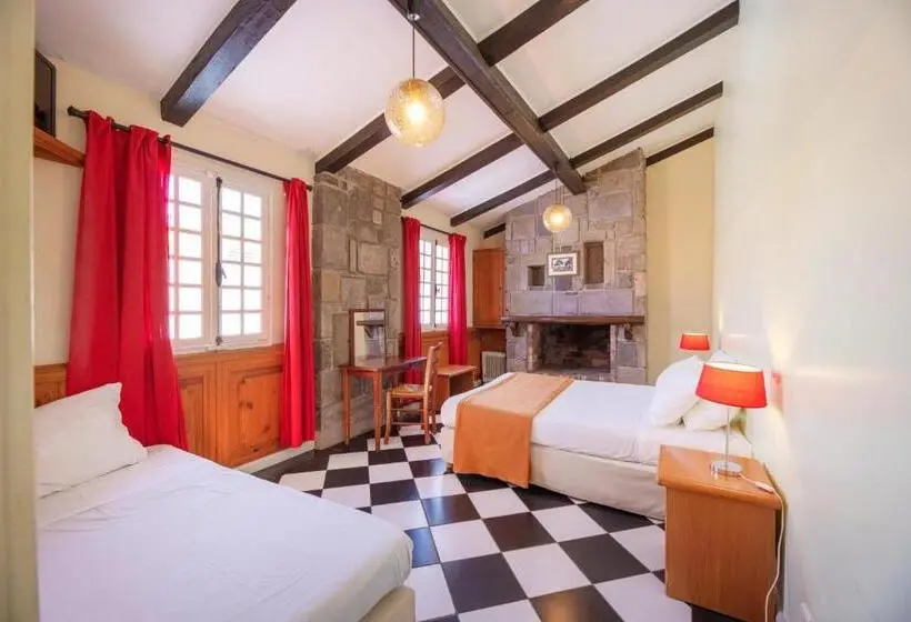 اتاق خانوادگی, Le Relais Des Cimes