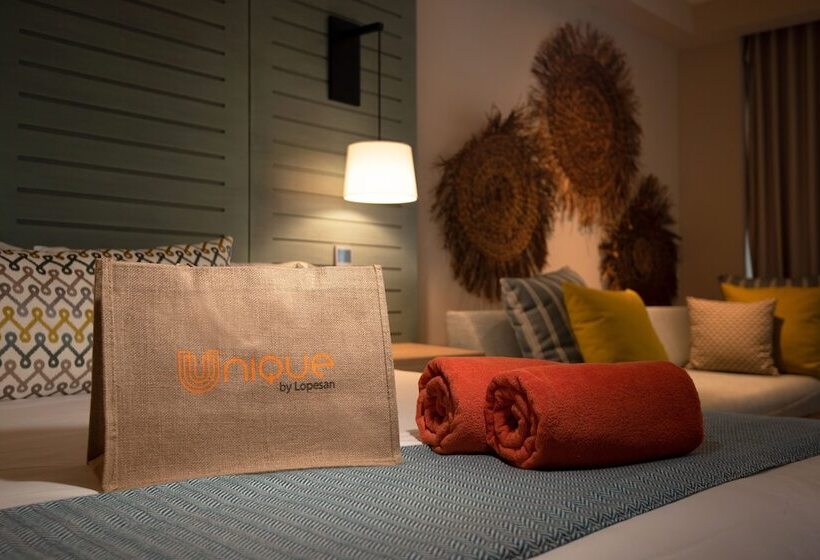 带大床的小型套房, Unique Club At Lopesan Costa Bávaro All Inclusive