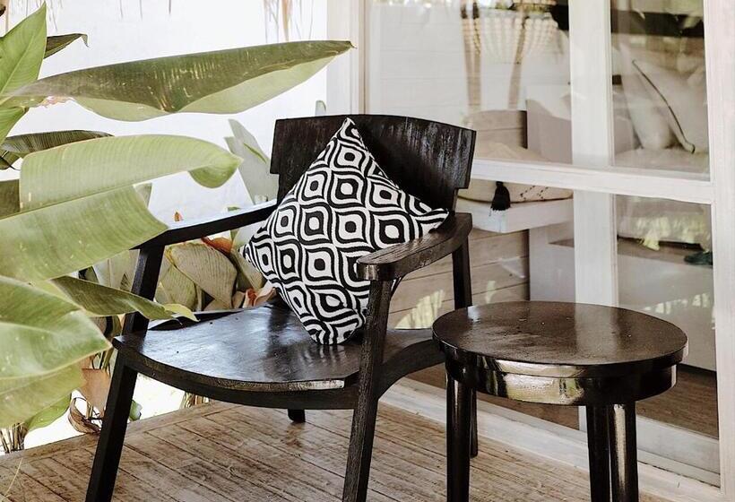 스탠다드 룸 풀장 전망, White Palm Hotel Bali