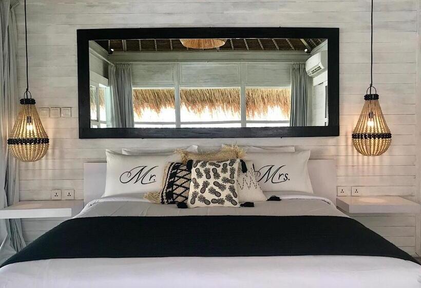 Номер Стандарт Вид на Бассейн, White Palm Hotel Bali