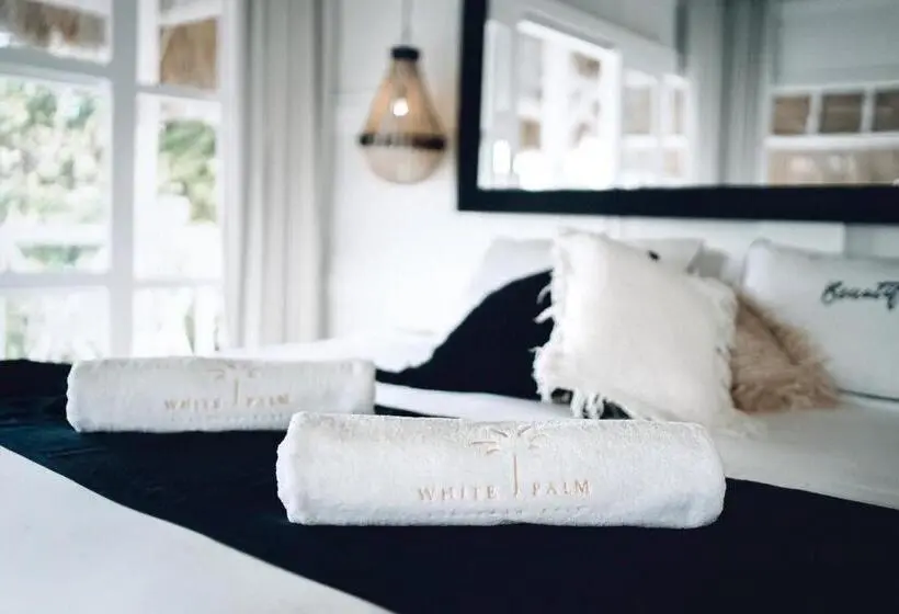Sviitti Poreallas, White Palm Hotel Bali