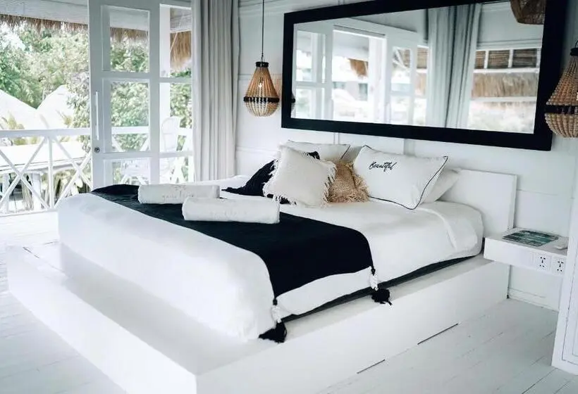 Sviitti Poreallas, White Palm Hotel Bali