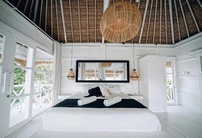 Sviitti Poreallas, White Palm Hotel Bali