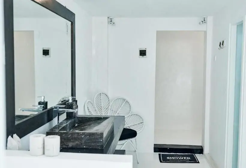 Suite with Terrace, White Palm Hotel Bali