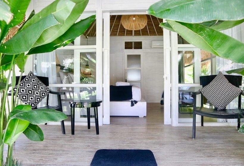 Номер Стандарт Вид на Бассейн, White Palm Hotel Bali
