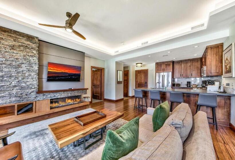 Апартаменты 2 Спальни, Zalanta