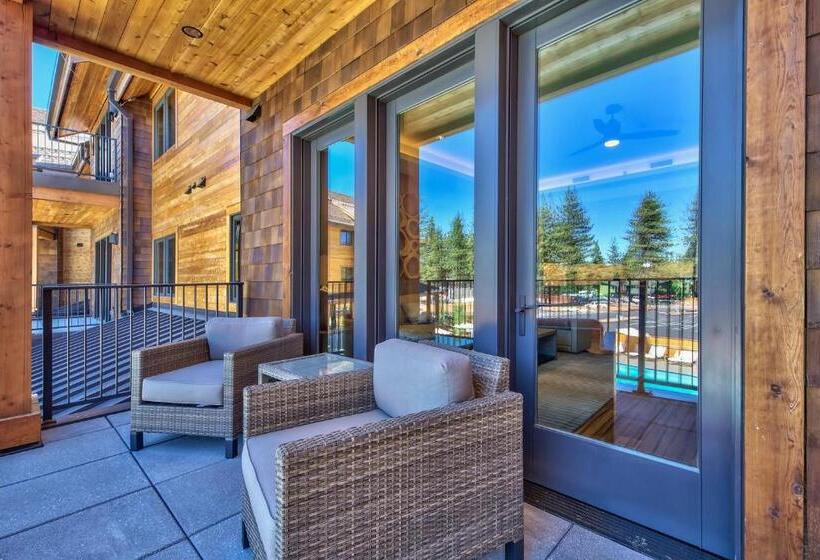 Апартаменты 2 Спальни, Zalanta