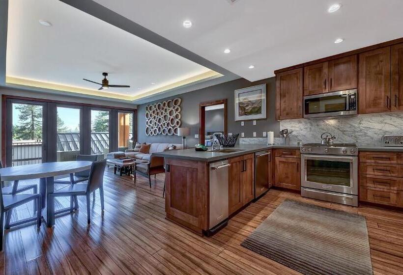 Апартаменты 3 Спальни, Zalanta