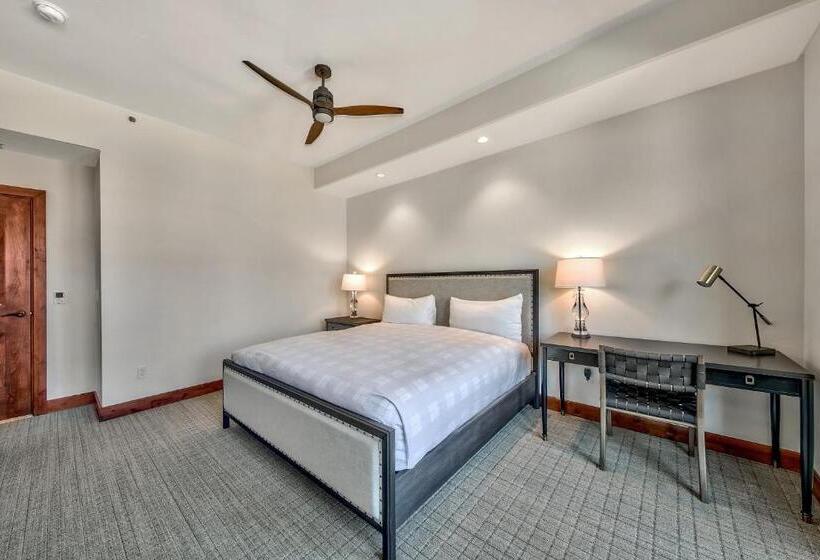 Апартаменты Deluxe 3 Спальни, Zalanta