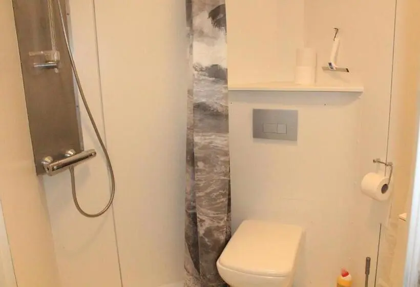 اتاق استاندارد چهار تخته, Motel Poppelvej