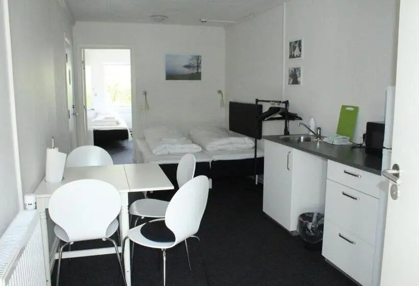 اتاق استاندارد چهار تخته, Motel Poppelvej