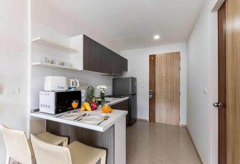 إستديو قياسى مزود بشرفة, Ozone Condotel Kata Beach By Phr