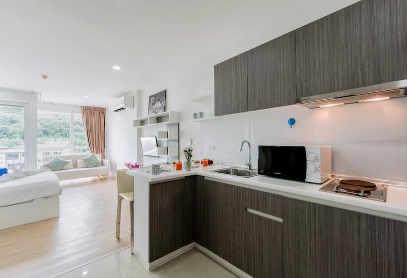 إستديو قياسى مزود بشرفة, Ozone Condotel Kata Beach By Phr