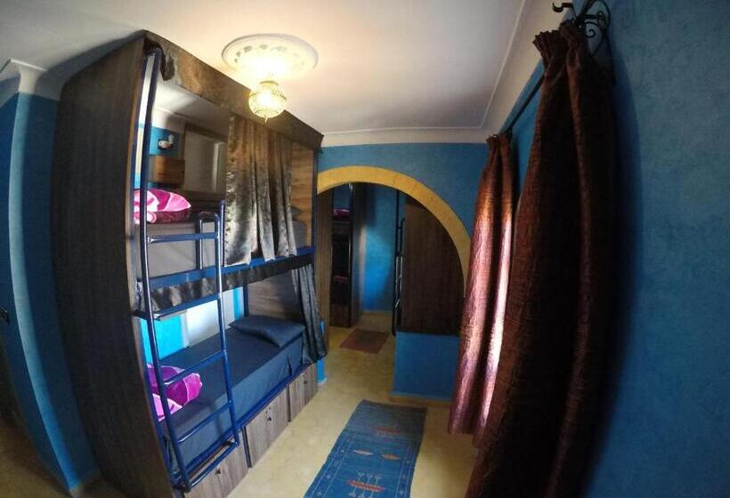 Кровать в Общей Комнате, Essaouira Beach Hostel