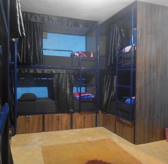 Кровать в Многоместном Номере с Общей Ванной, Essaouira Beach Hostel