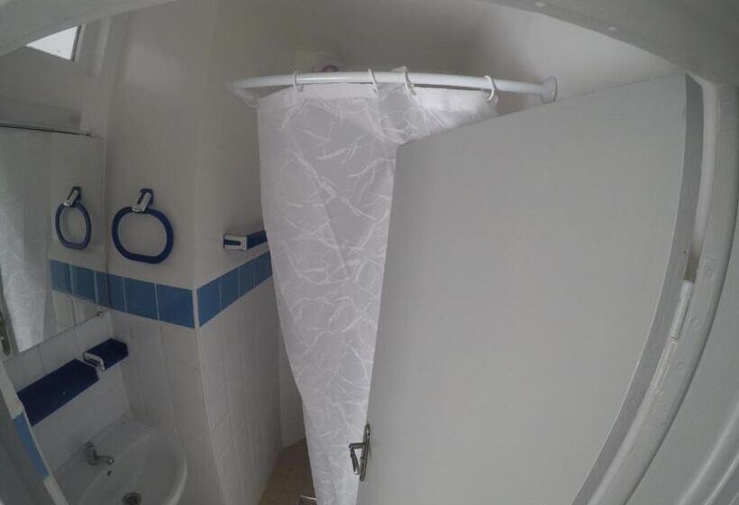 חדר אקונומי לשלושה, Essaouira Beach Hostel