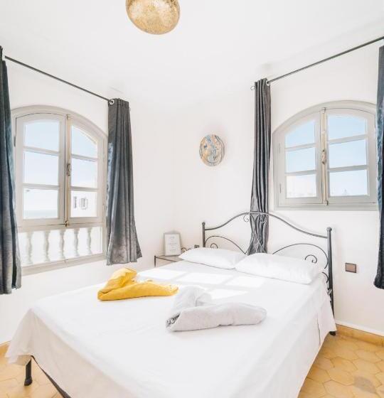 Номер Стандарт, Essaouira Beach Hostel