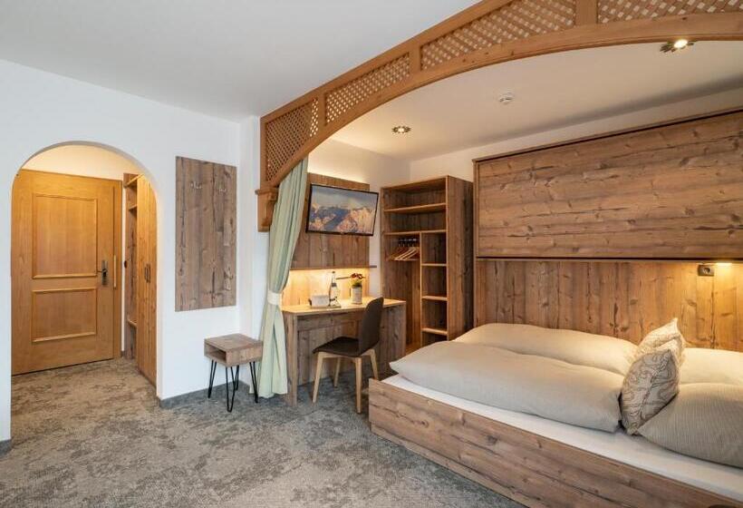 اتاق خانوادگی, Garni Ferienhof