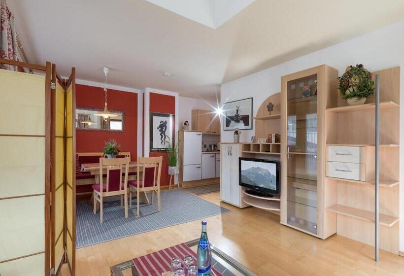 سوییت لوکس, Garni Ferienhof