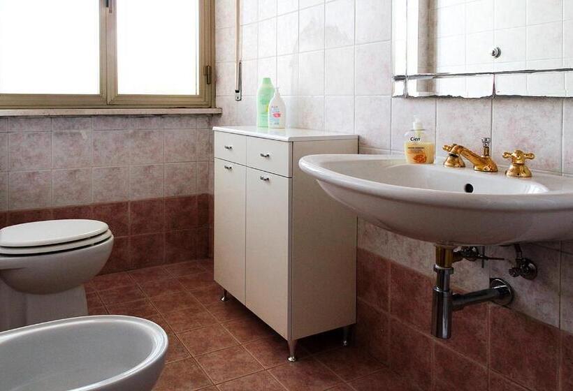 اتاق استاندارد, Guesthouse Stazione Pisa Centro