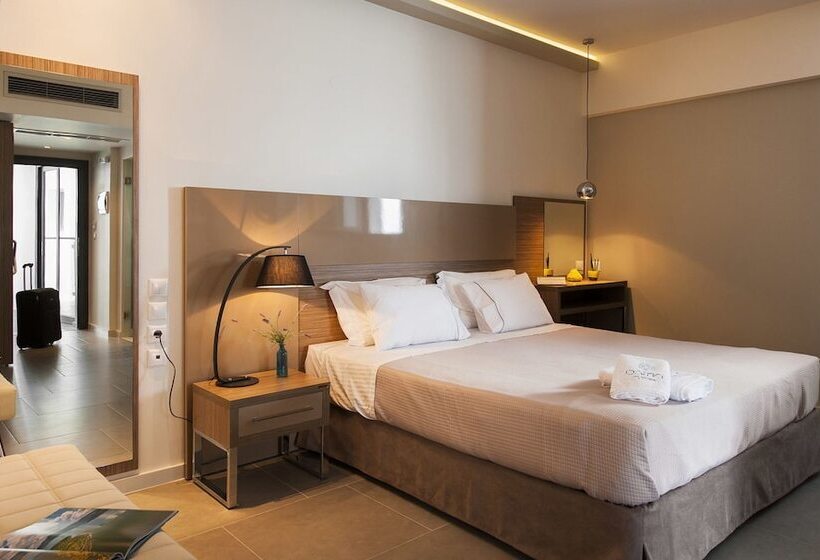 家庭间侧面带海景, Ostria Sea Side