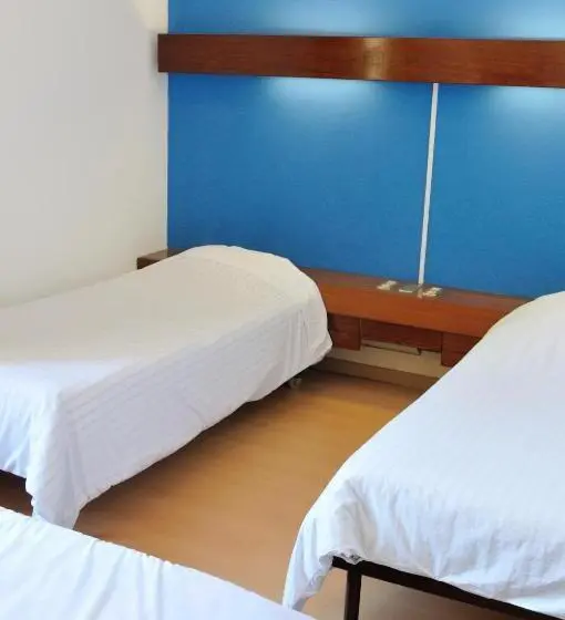 اتاق استاندارد سه نفره, Residencial Moderna